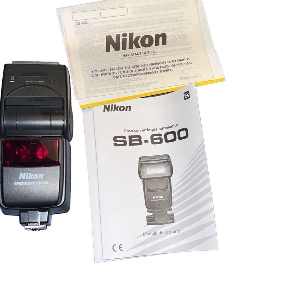 Nikon SB-600 Speedlight Flash (2004-2010)